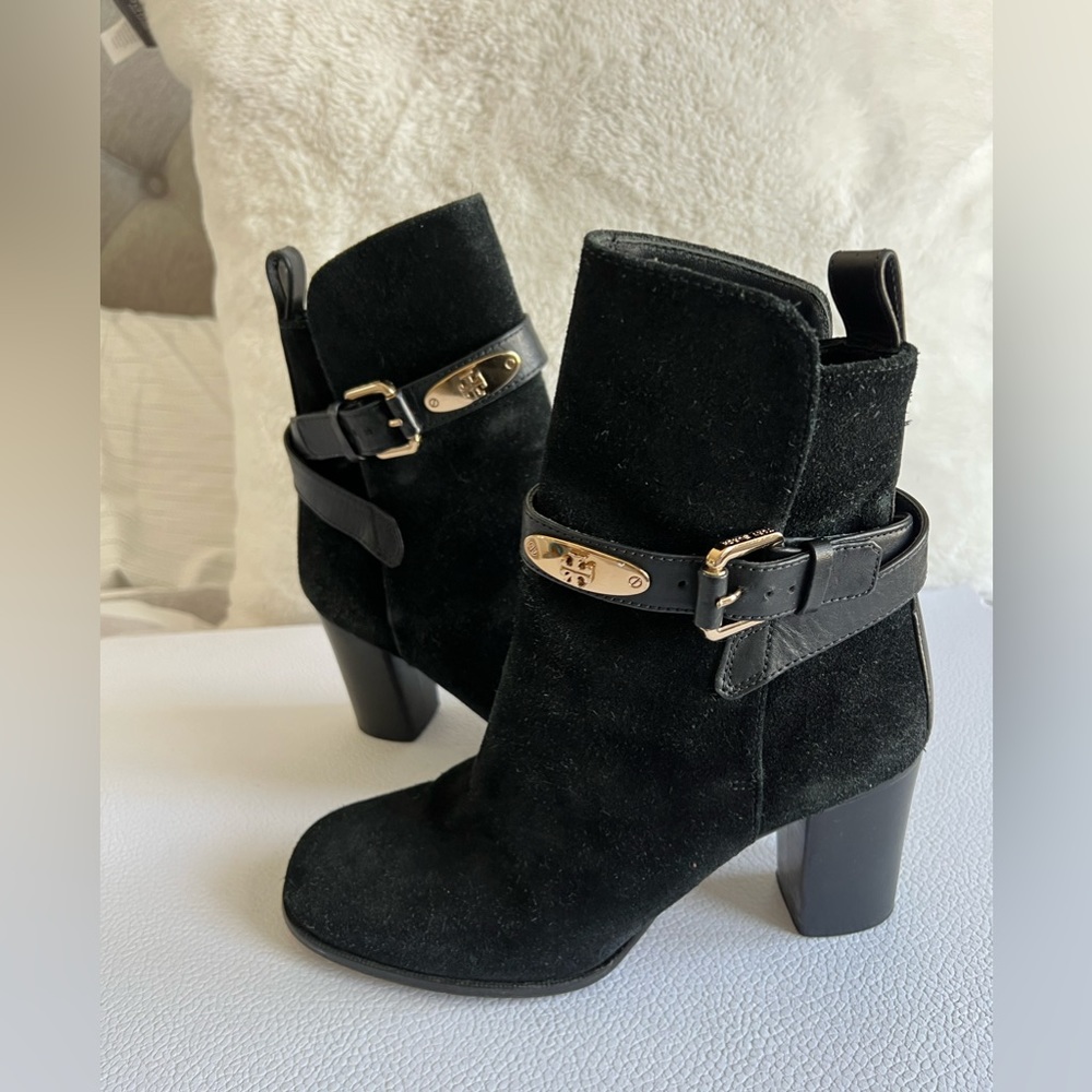 Tory Burch Robyn Black Suede Heels